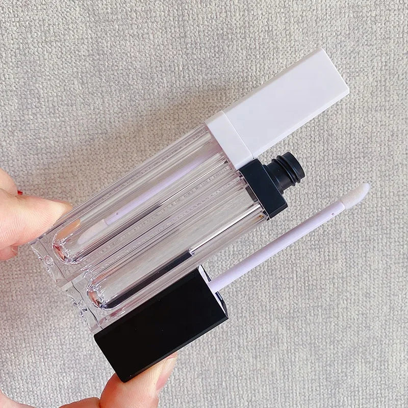 LZ Pack Stock 100pcs Spray Matte White Black 7ml Square Lipgloss Tubes Wholesale Custom Lip Gloss Tube Packaging With Wand