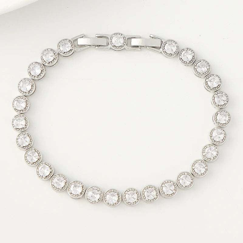 Glittering Round Iced Out Cubic Zircon Pave Silver Color Women Wedding Bridal Engagement Tennis Bracelet for Brides Jewelry