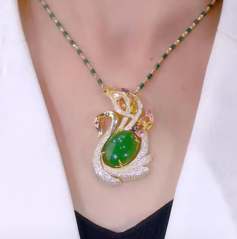 Fashion Green Stone Pendant Necklace Influencer Sweater Chain Peace Buckle Necklace for Women Water Drop Round Flower Necklace
