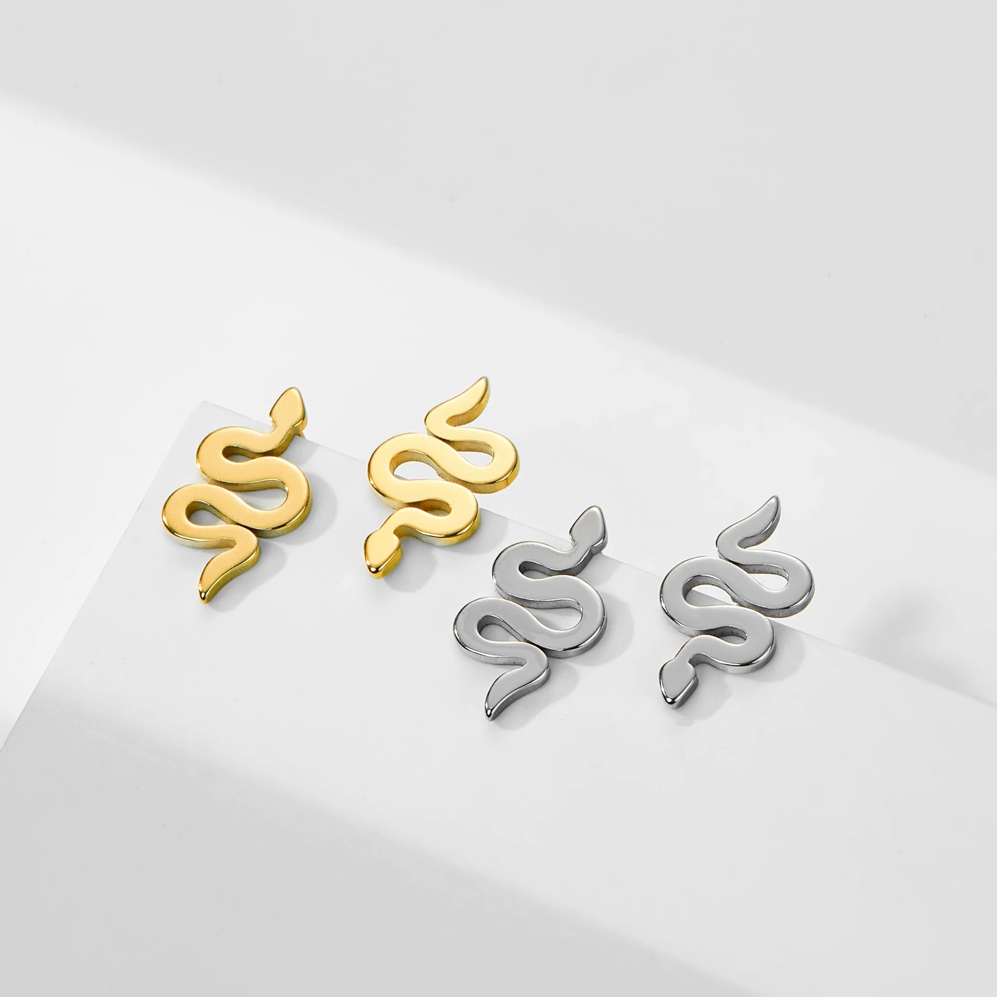Myshape Mini Cute Snake Stud Earring for Women Girls Stainless Steel Gold Color Animal Ear Studs Minimalist Trend Jewelry Gift