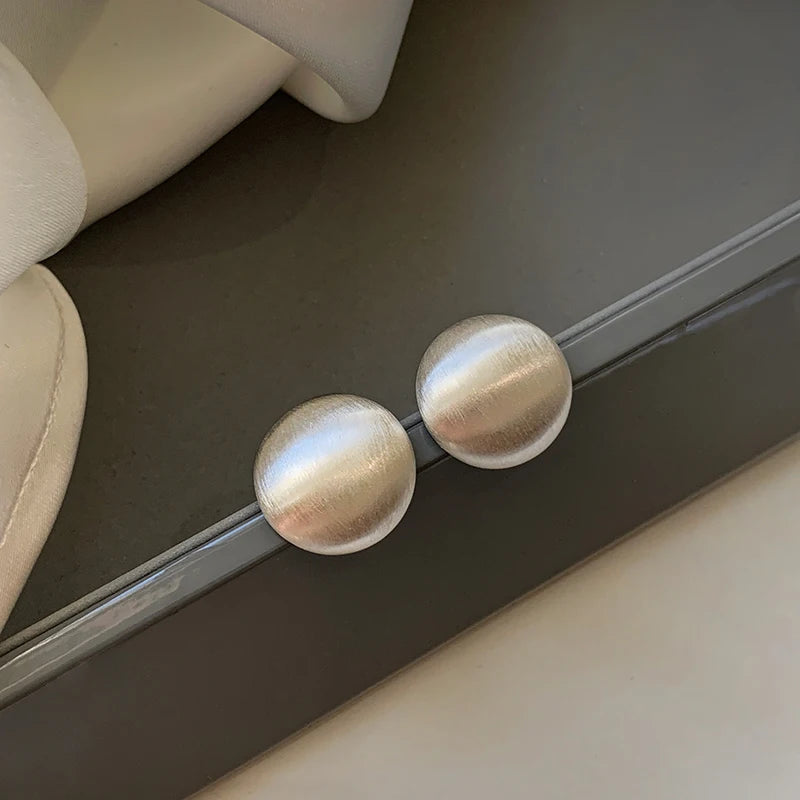 2025 New Brass Electroplated Silver Brushed Round Stud Earrings for Women Jewellery Factory Wholesale