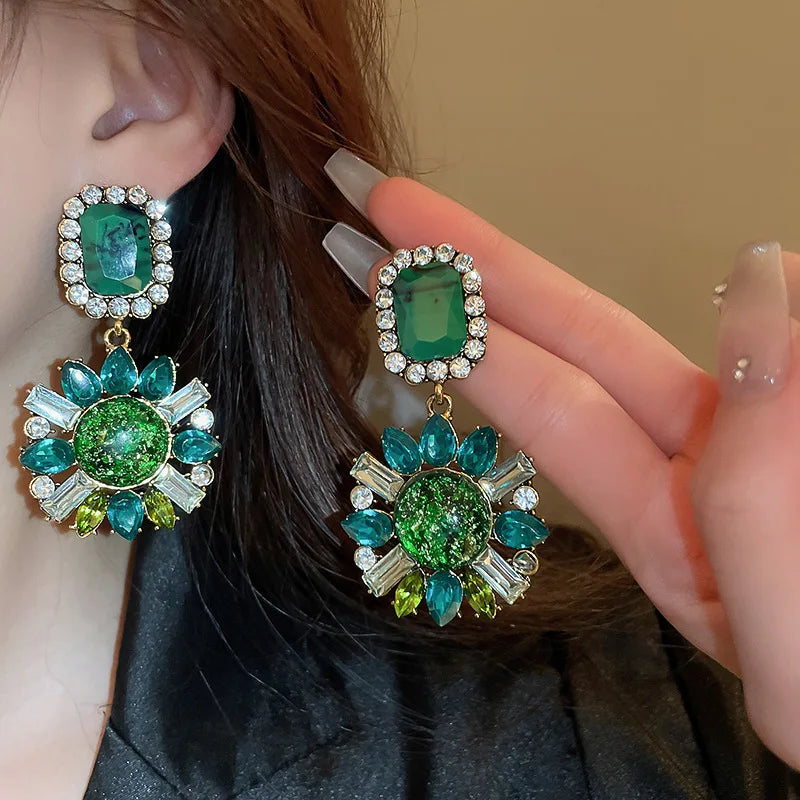 Personalized Exaggerated Circles Leaves Water Drops Rhinestones Chandelier Earring Trendy Shiny Luxury Niche Hyperbolic Earrings