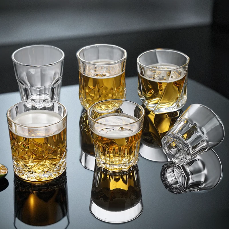 Creative New Design Whiskey Glass Cup Custom logo bar Party Whiskey Glass Cup Modern Set Transparent Crystal Whiskey Glass Cup