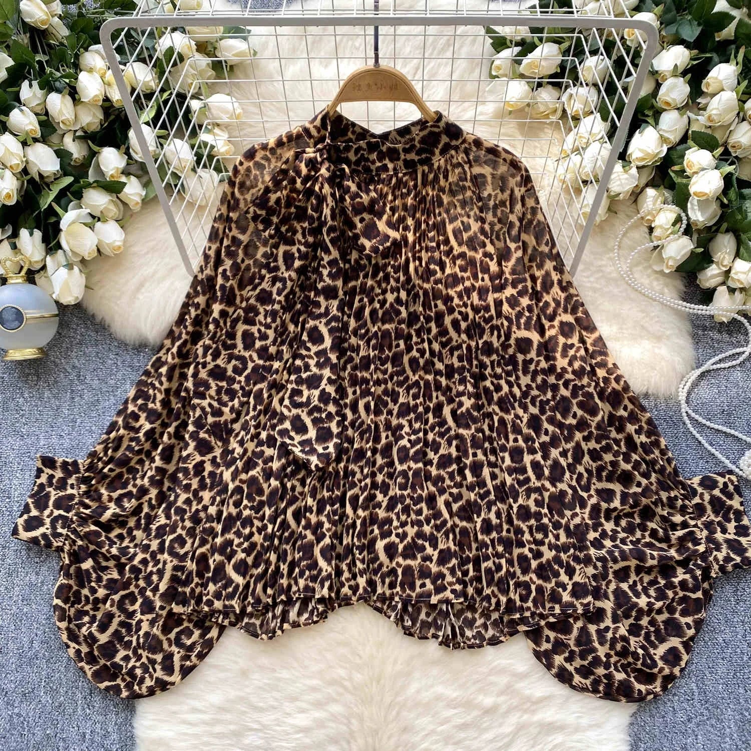 Chiffon Shirt Women Fall Fashion Round Neck Plus Size Loose Shirt