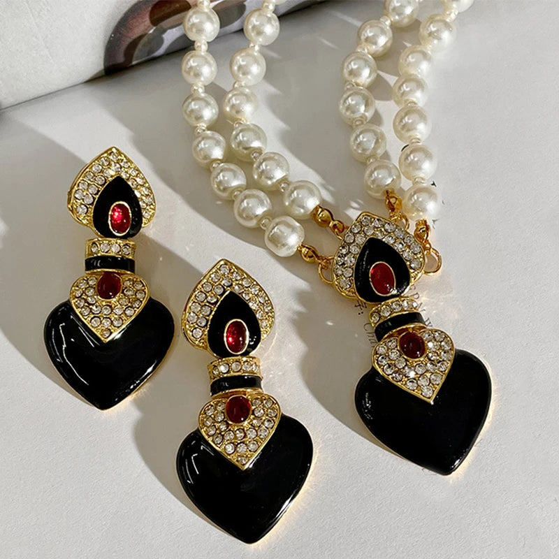 2023 New Arrival Fashion Jewelry French Black Red Full Diamond Heart Double Layer Pearl Necklace Heart Pendant Earrings Sets