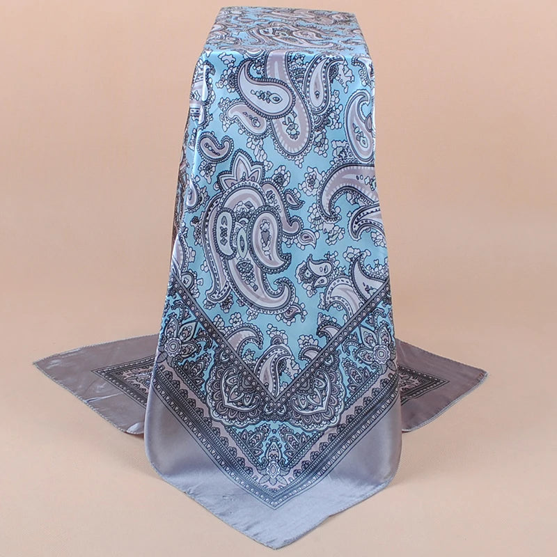 Eur-American Retro Fashion Chain Print Babushka 90*90cm Silk Satin Polyester Silk Headscarf Female Hijab Headband Wholesale
