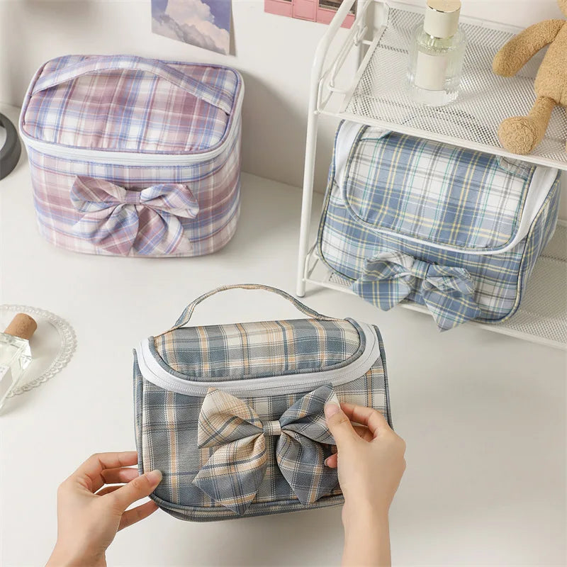 Wholesale Large Capacity Plaid Portable Storage Bag Polyester Bow Travel Cosmetic Bags
