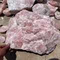 Natural Unpolished Rough Crystal Stone Wholesale Large Rose Quartz Raw Stone for Home Decoration