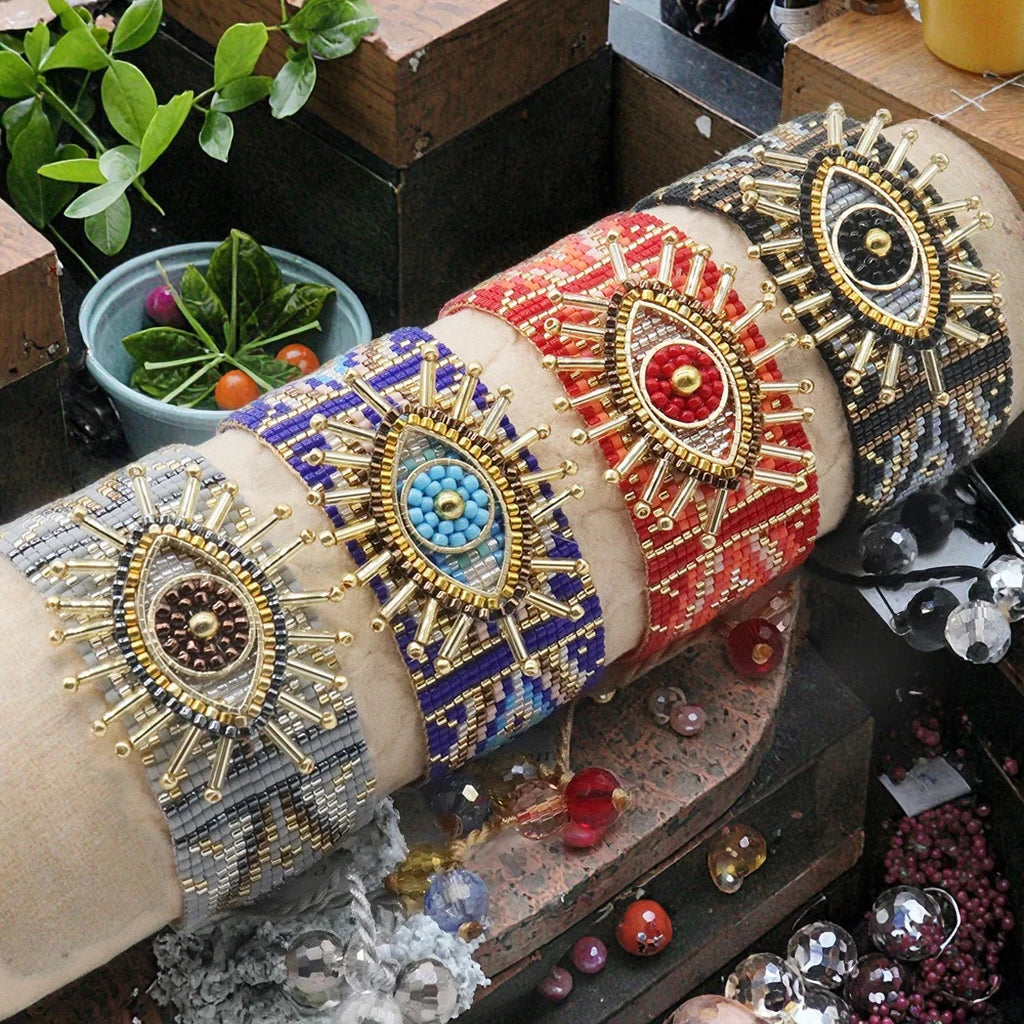 Fashionable Bohemian Miyuki Seed Beaded Gold Eye Woven Charm Loom Bracelet Handcrafted Friendship Women's Bracelet for Gifts