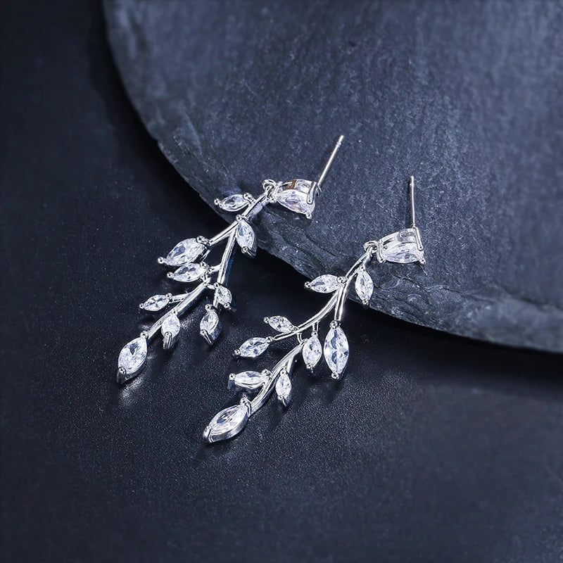 New Arrival Marquise Leaf Cubic Zirconia Clip-On Earrings Trendy Wedding Bridal Screw Clip or Post for Gift Made of Brass
