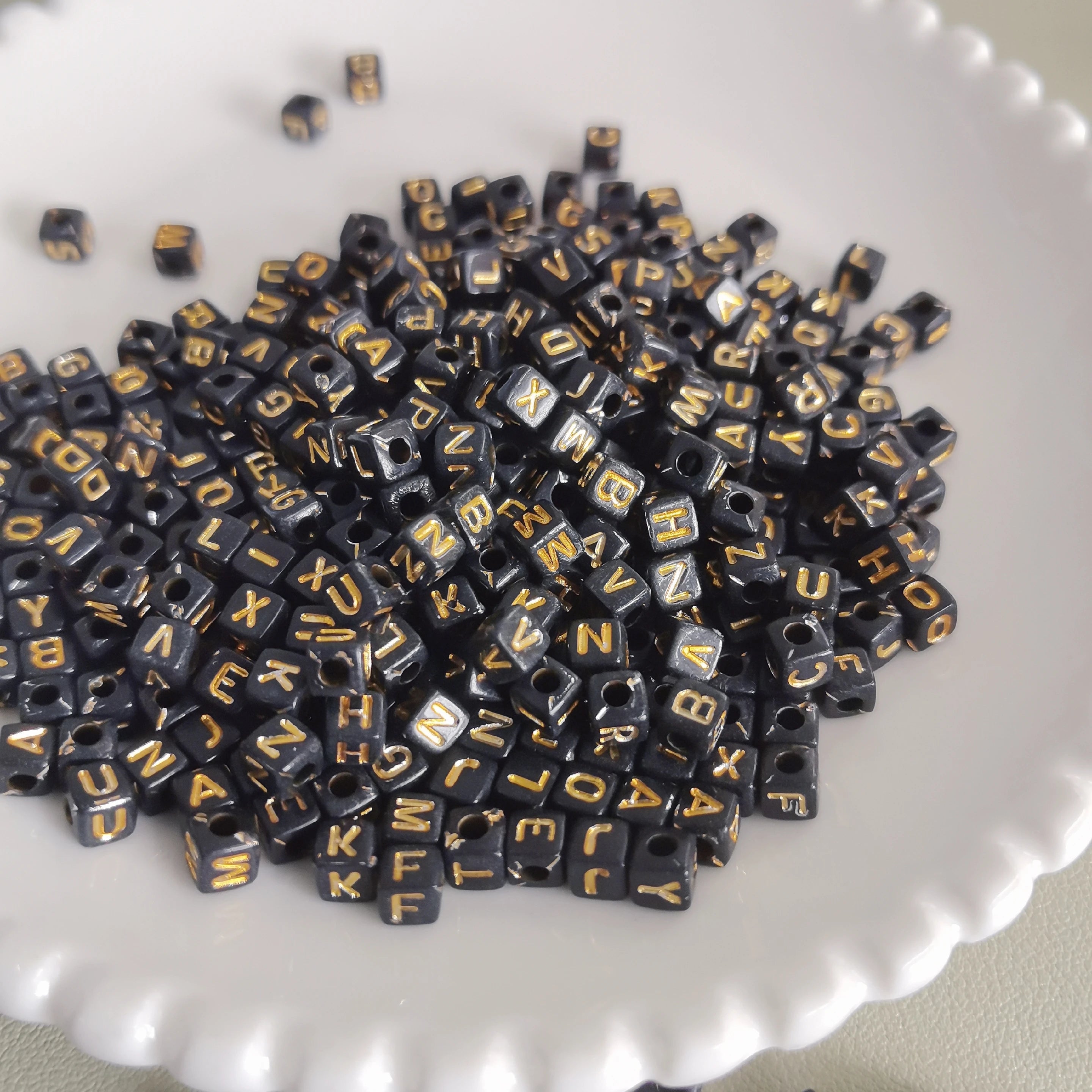 5mm Black Gold Color Square Letter Beads Random Mixed Alphabet Acrylic Loose Beads for DIY Jewelry Making Crafts