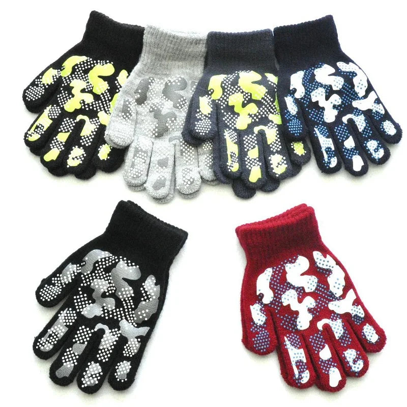 MIO Children Winter Magic Gloves Outdoor Anti-skid Camouflage Print PVC Gloves Stretchy Warm Knitted Gloves for 5-11 Years Kids