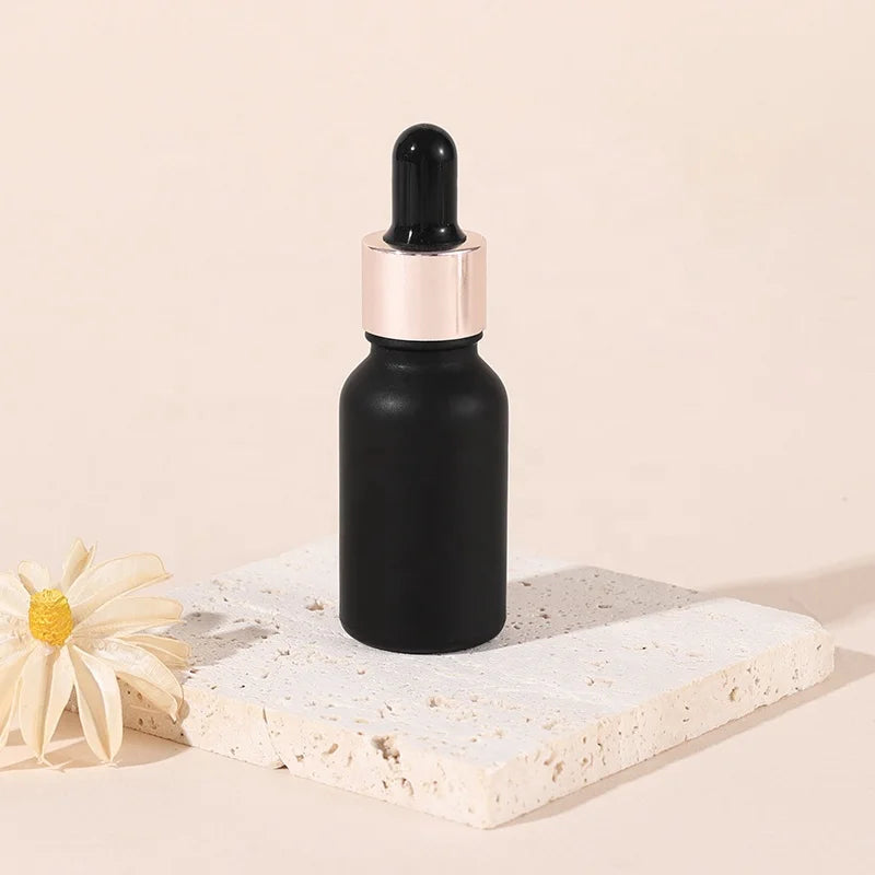 Luxury New Designed Cosmetic Glass Packing 15 ml  Black Glass Dropper Bottle for Lotion and Essential Oil with Silicon Dropper