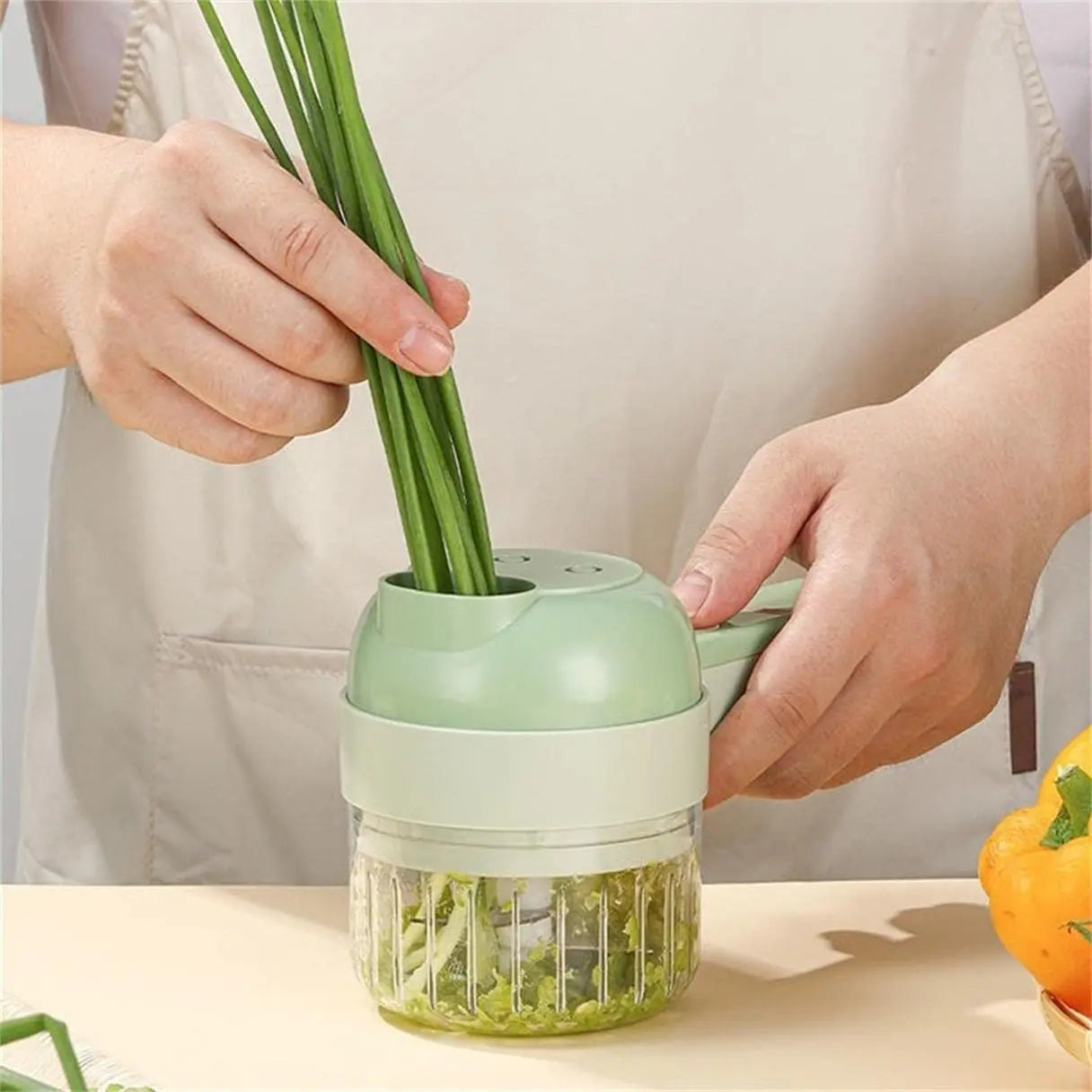 2023 Hot Selling Electric Vegetable Cutter Slicer Chopper Set 4 in 1 Multifunctional Plastic Automatic Handheld Multipurpose