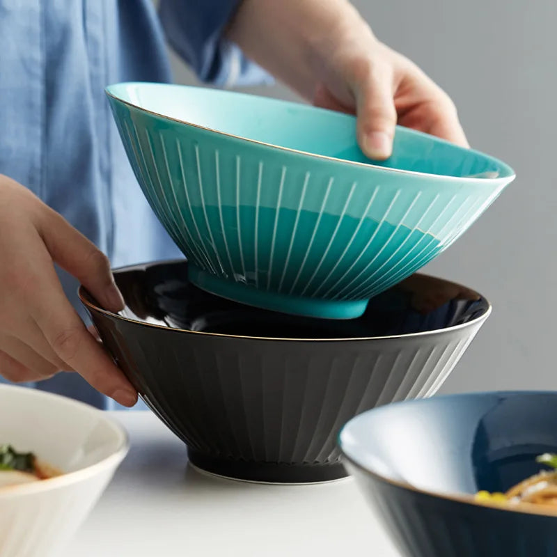 Japanese 8-Inch White Black Green Ramen Bowl Gold Rim Disposable Eco-Friendly Ceramic Porcelain Party Home Restaurant Vertical