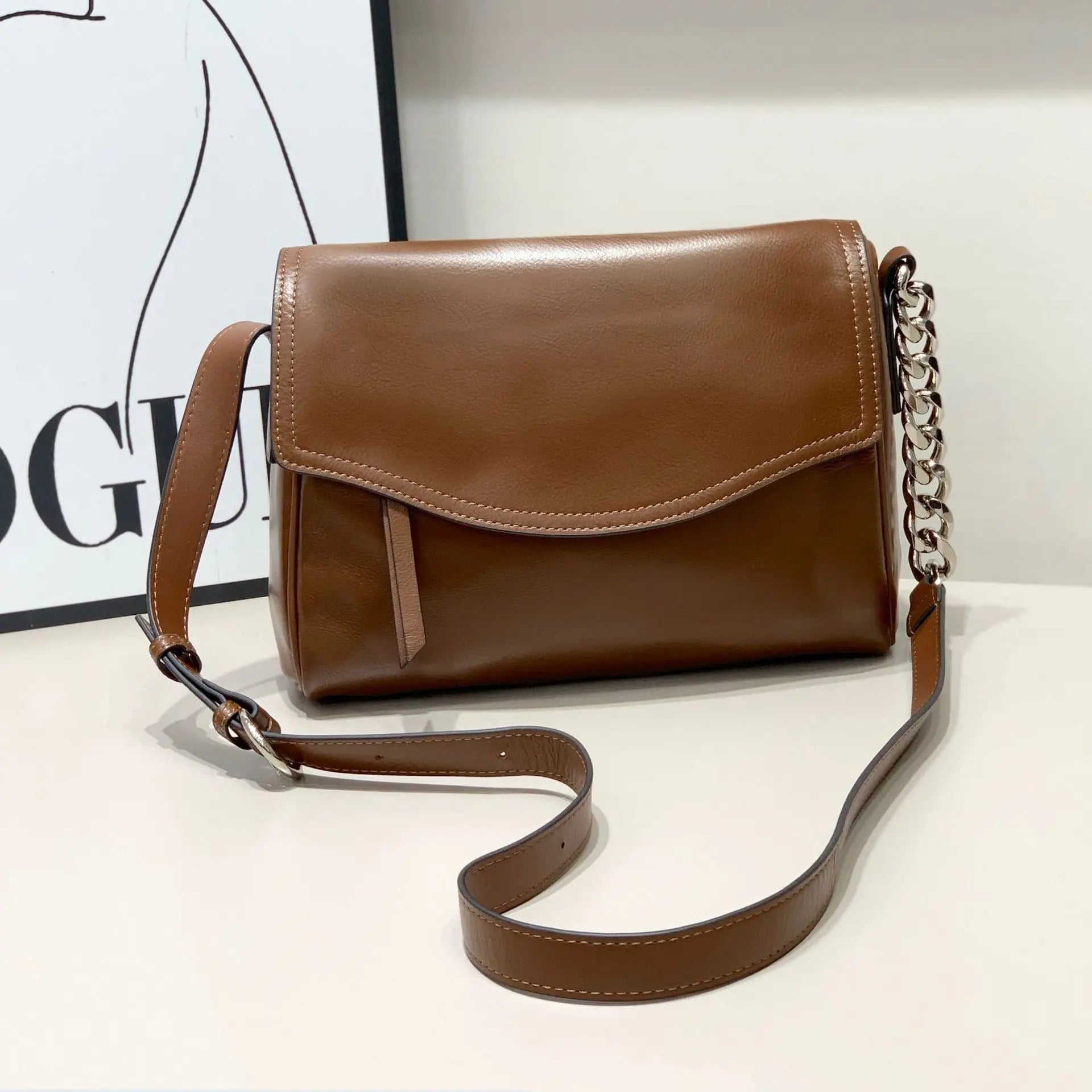 High-color Diagonal Cross Shoulder Bag Solid Color Leather Classic Retro Fashion Pillow Bag