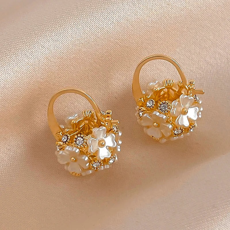 Korean Flower Diamond Copper Ball Flower Earrings Temperament Design Ear Clip Light Luxury Earrings Women