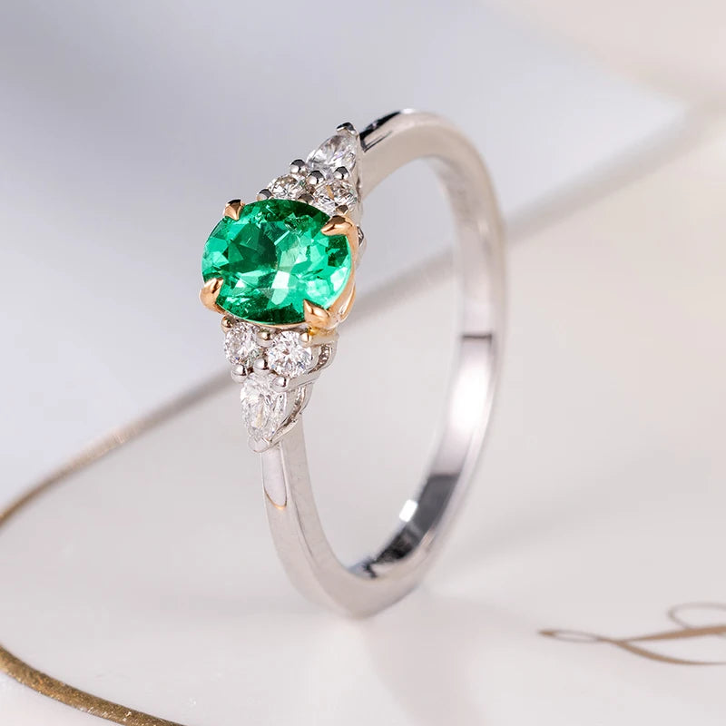 Factory Custom Natural Emerald White Diamond 18K Au750 Gold Ring