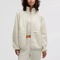 New Arrival Women's Relaxed Fit Soft Fleece Jackets Stand Collar Full Zip Jackets With Hem Clinch