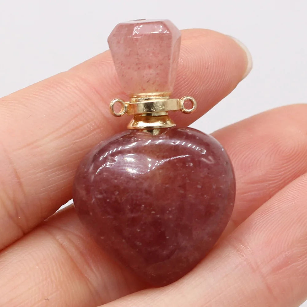 Hongzhuo Hot Selling Wholesale Essential Oil Strawberry Quartz Perfume Bottle Necklace for Women Healing Pendant