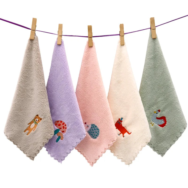 Factory Direct Sale Coral Fleece Quick Drying Towel Microfiber Towel Kitchen Household Towel with Custom logo