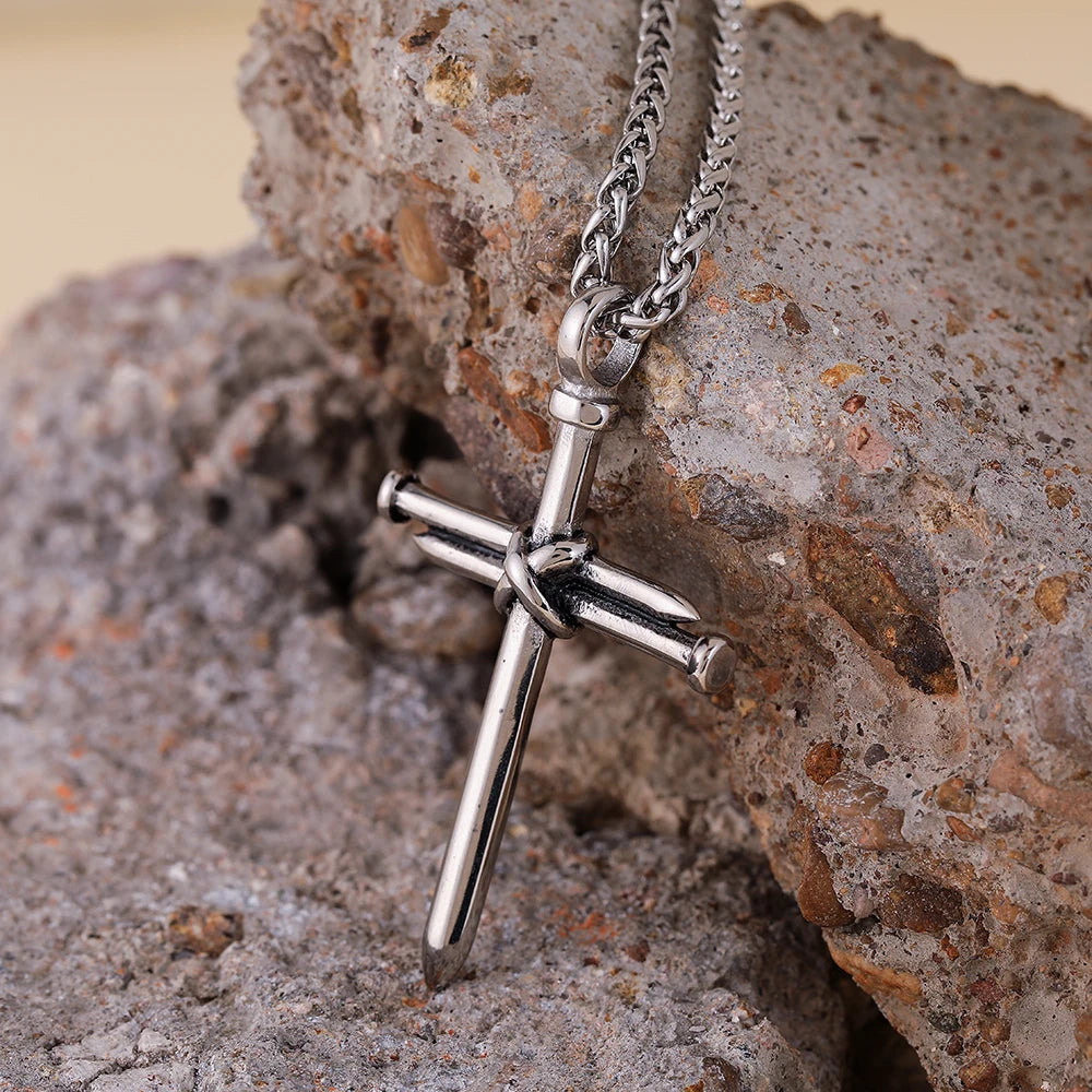 Classic Mens Nail Necklace Gold Stainless Steel Nail Cross Pendant Anime Prayer Chain Pendant Boys Crucifix Jewelry