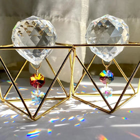 Unique Design Carved Etched Fairy Style Gravure Printed Crystal Glass Ball Metal Stand Home Holiday Table Decoration Suncatcher
