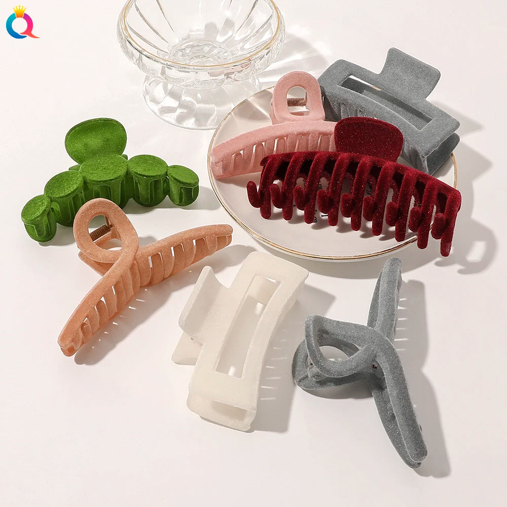 Qiyue Various Shape Velvet Coated Hair Claw Clip Women Winter Hair Accessory