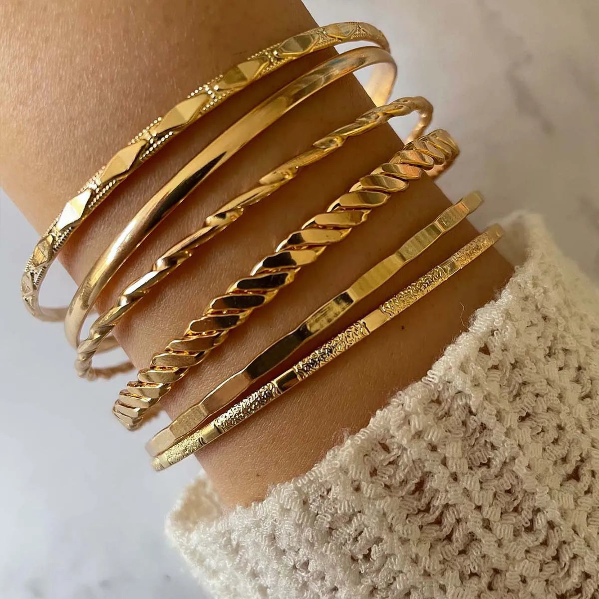 6Pcs/Set Trendy Gold Color Diamond Shape Glossy Bracelet Set of 6 for Women Jewelry