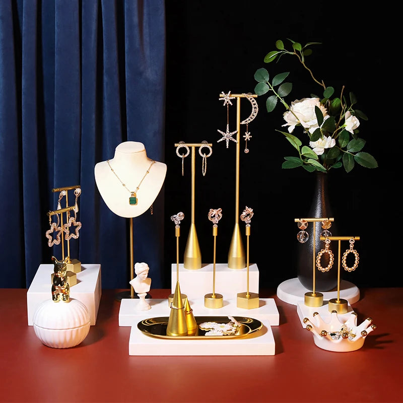 Low MOQ Leather Velvet Jewelry Display Stand for Earrings & Necklaces Custom Logo Options 4.5x13cm Jewelry Counter Display
