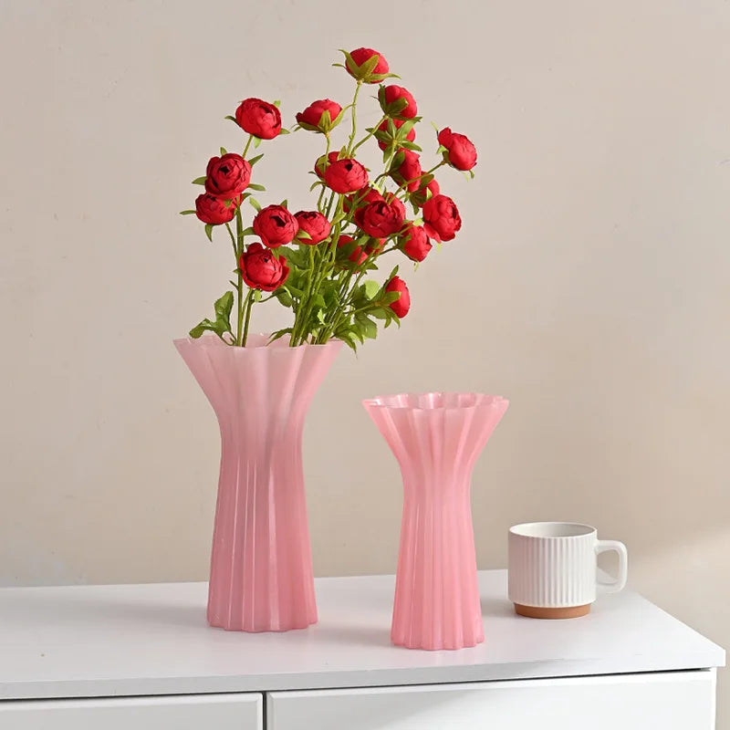 Simple Modern Design Home Vase Manufacturers' Colored Glass Flowers for Wedding Arrangement or Wall Vase Centerpiece