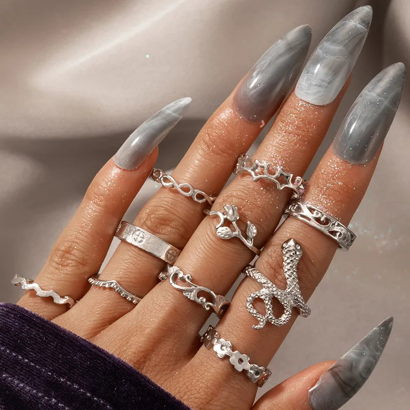 10pcs Boho Vintage Geometric Joint Finger Ring Set Hollowed-out Star Rose Flower Snake Ring Sets for Women Jewelry