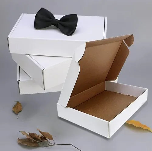 Eco Friendly Luxury Custom logo Printer White Cardboard Parcel Clothing Packaging Gift Boxes for Packiging