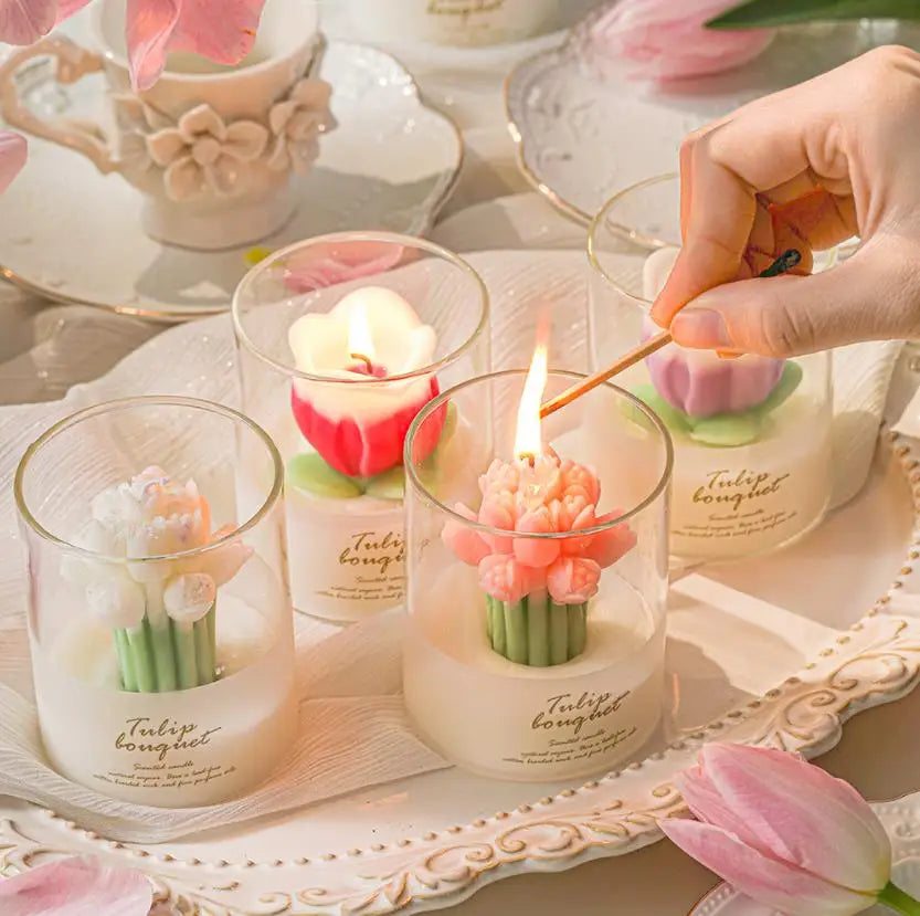 Handmade Tulip Bouquet Flower Shaped Scented Candles Gift Glass Jar Candle Cup for Valentine's Day Wedding Home Decoration