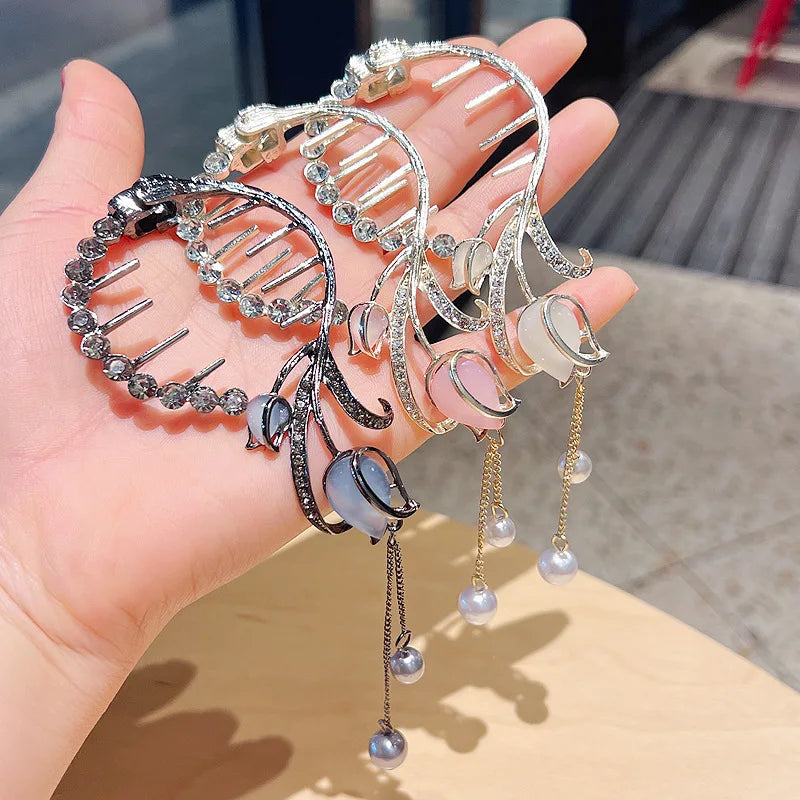 Tulip Pearl Tassel Ponytail Barrette for Women Crown Hairpin on the Back of the Head Crystal Rhinestone Hair Claw