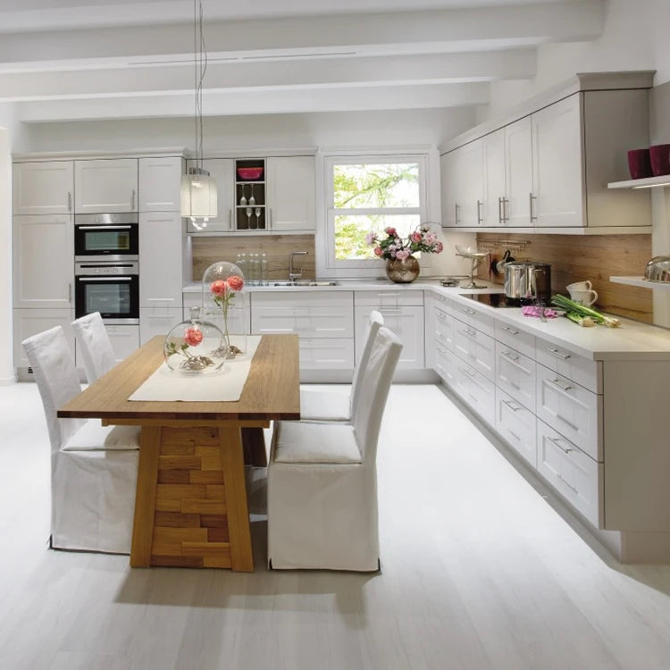 Solid Wood Modern Kitchen Cabinet Set with Customized RAL Color Aluminum Alloy Kick Toe Customized Storage Furniture for Kitchen