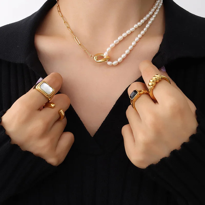 Unique Design Trendy Gold Plated Stainless Steel Hoop Pendant Choker Freshwater Pearl Necklace for Women Girl Gift P119