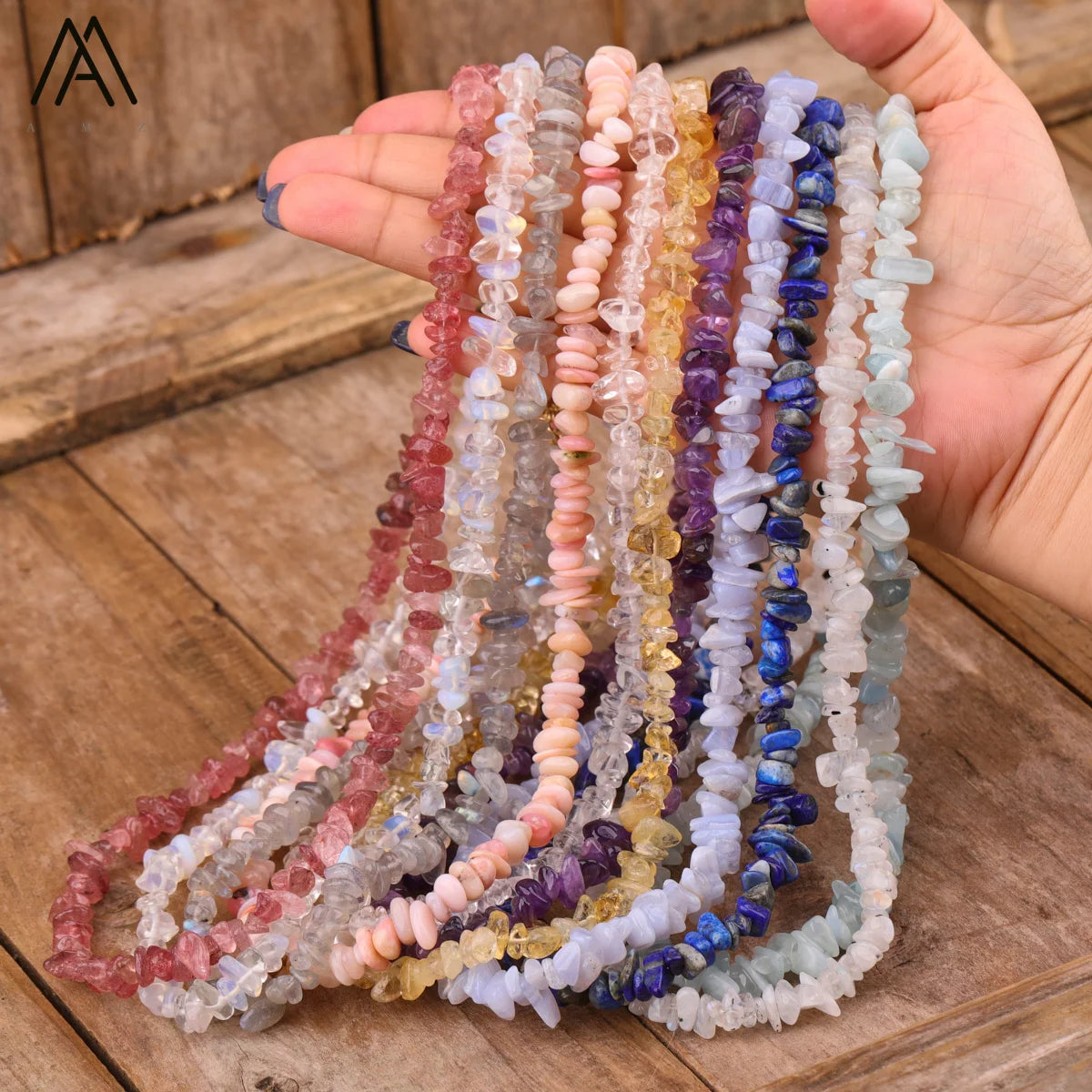 Bohemian Style Crystal Necklace Gold Toggle Clasp Fashion Jewelry Featuring Natural Gemstone Chip Beads Quartz Chokers for Gift