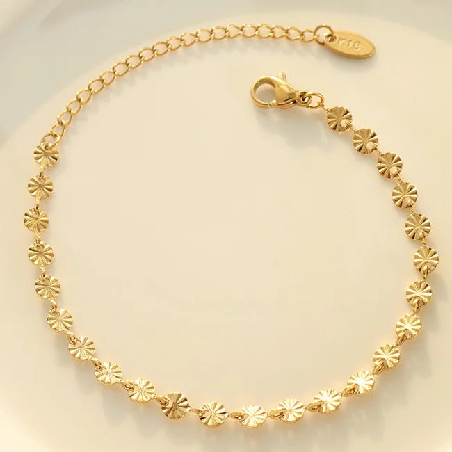 Personalized 18K Gold Plated Flower Grain Disc Bracelet Simple Stainless Steel with Titanium Steel PVD for Gift