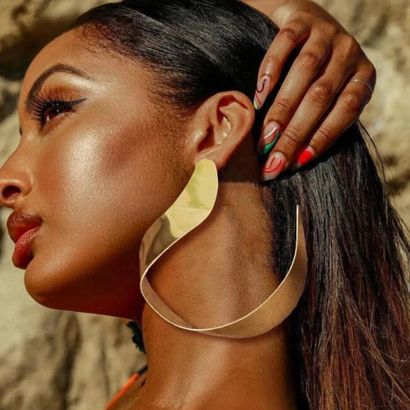 Kaimei Fashion Jewelry African Wholesale Women Big Statement Geometric Irregular Women Metal U Shaped Big African Earrings Gold