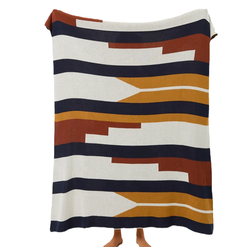 Wholesale Luxury Jacquard Design Cotton Knitted Throw Blanket New Style Exquisite Smooth Adult Blanket Fluffy YD