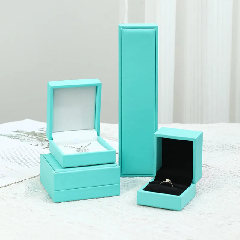 Jewelry Packaging Box Hot Sale Professional Low Price Jewelry Light Blue White High-end Holiday Gift Box Jewelry Packaging Box