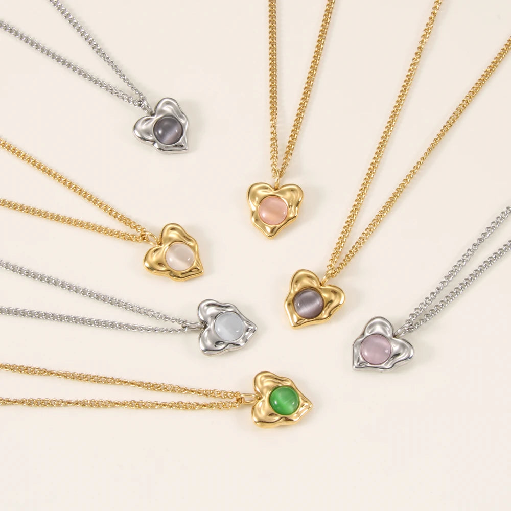 Ins Style Hot Selling 18k Gold Plated Necklace Vintage Cat Eye Stone Heart Pendant Necklace Stainless Steel Chain Women Necklace