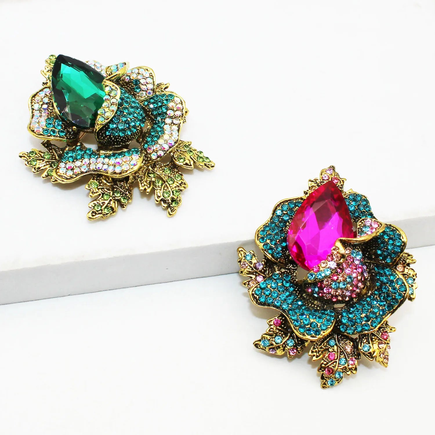Jachon Wholesale Custom Luxury High-end Crystal Ladies Rose Brooch Pin Lapel Flower Brooches for Women Luxurious Clothes