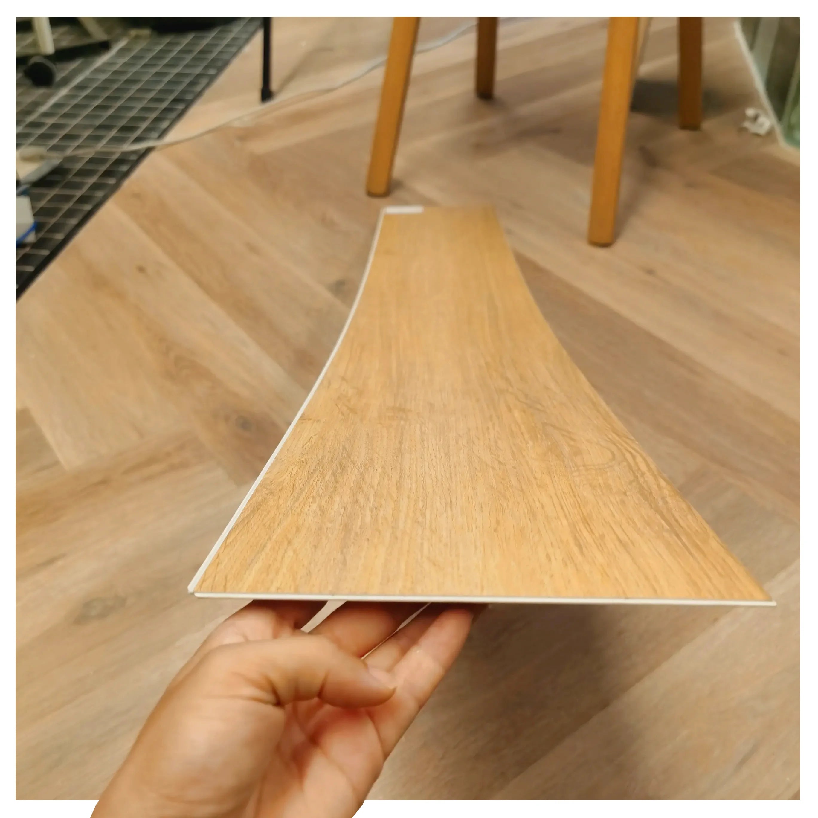 Waterproof SPC Click Vinyl Flooring-Eco-Friendly Anti-Slip Plain Surface School Use Indoor Graphic Design