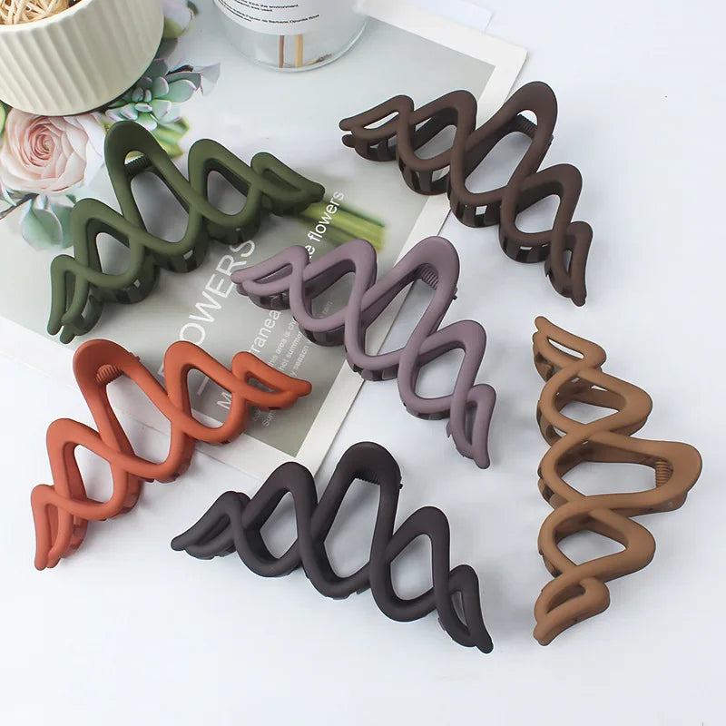 MIO Summer New 11.5cm M Shape Plastic Hair Claw Korean Style Wavy Hair Clamp Large Shark Clip for Women Hair Accessories