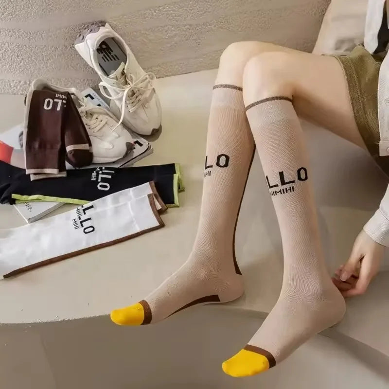 Wholesale Fashion Designer Letter Calf Socks Casual Cotton Knee High Socks for Women