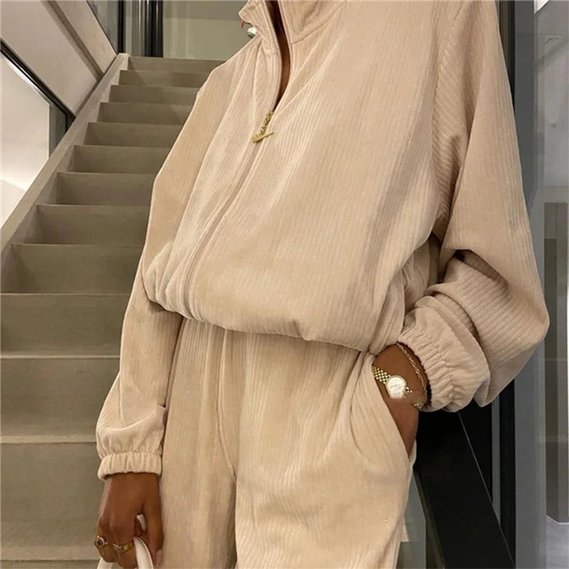Wholesale New Arrival Women Clothing Sets Custom Polyester 2 Piece Hoodie and Jogger Set Causal Two Piece Set Women Clothes