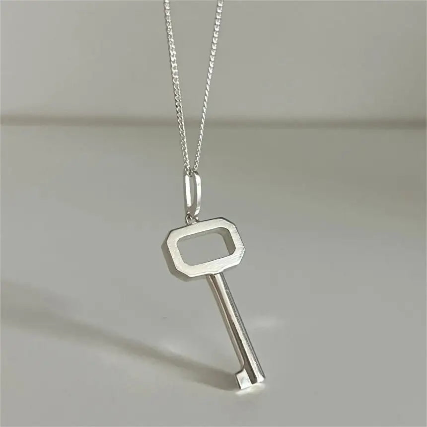 Chunky Key Pendant Necklace 925 Sterling Silver Minimalist Statement Jewelry for Women Bold Geometric Key Charm Necklace Gift