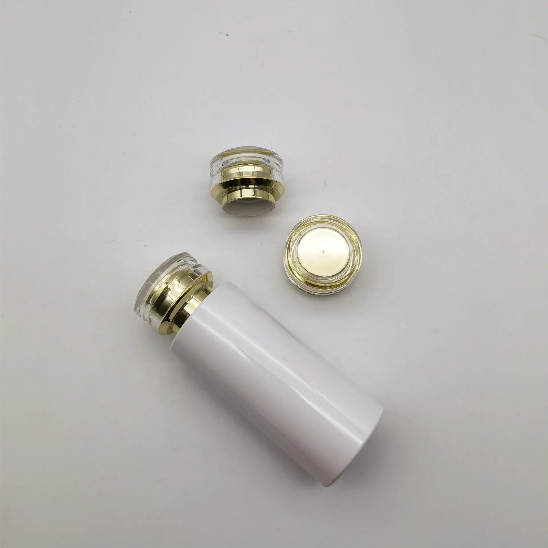 High Quality 24/410 Acrylic Plastic Bottle Disc Cap for Cosmetic Metal Plastic Bottle Screw Cap Good Sealing